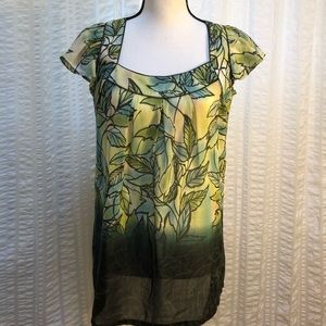 Women’s white, blue and green blouse